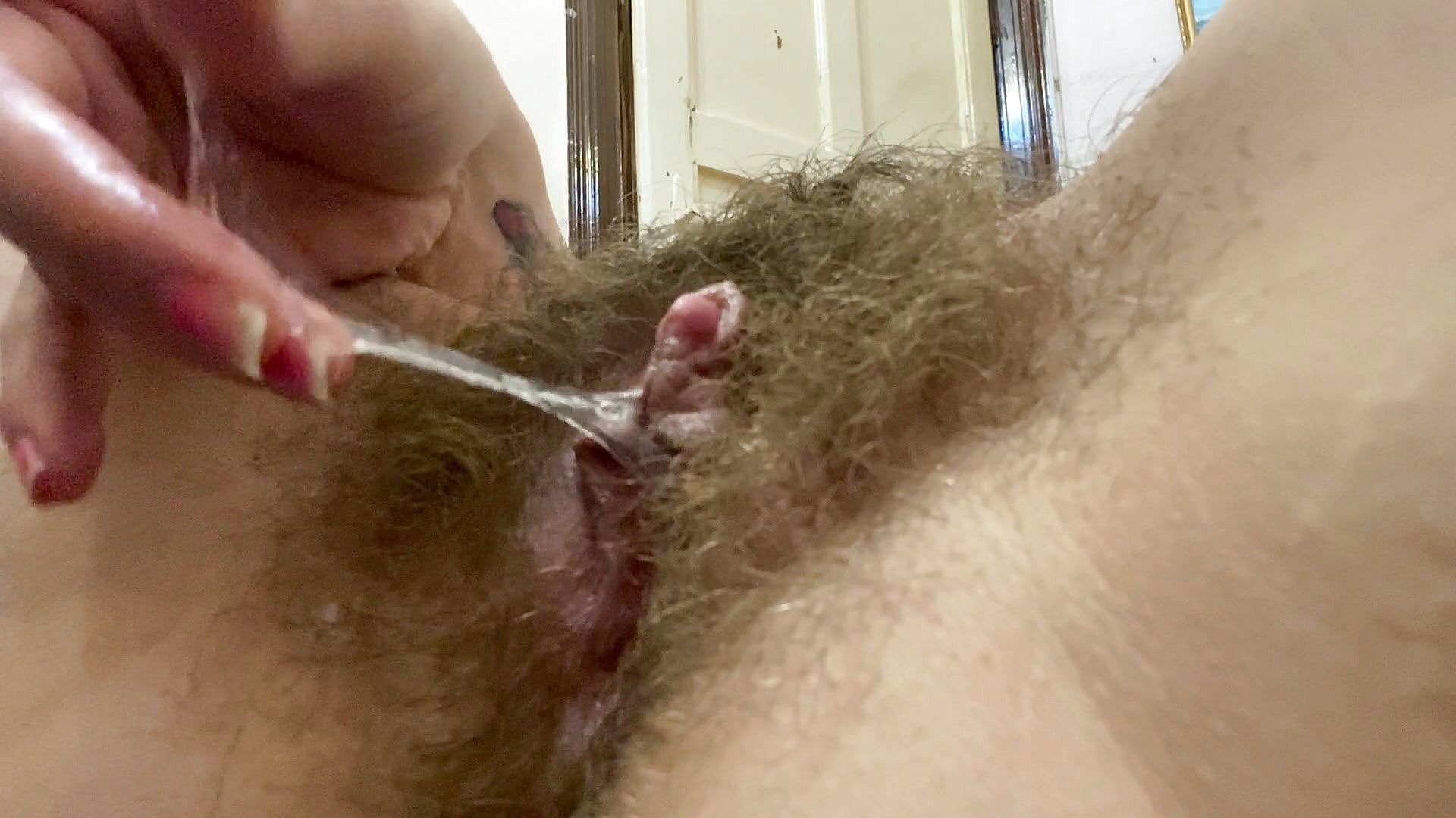 мастурбация волосатой пизды крупный план фото 71